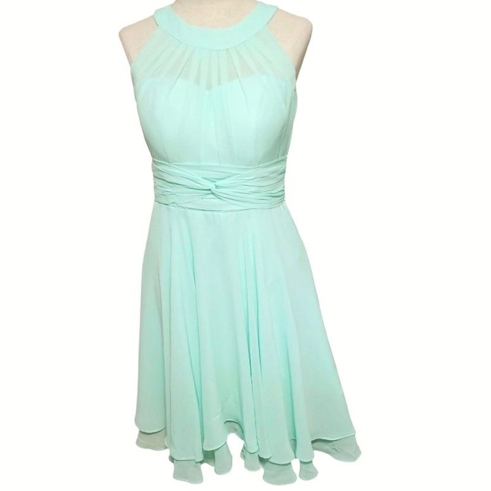 Formal spring dress size 8 Mint Green sleeveless pleated flowy corset boning New